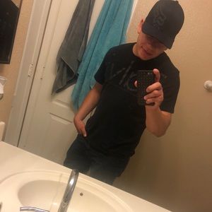 Meet your Posher, Robert